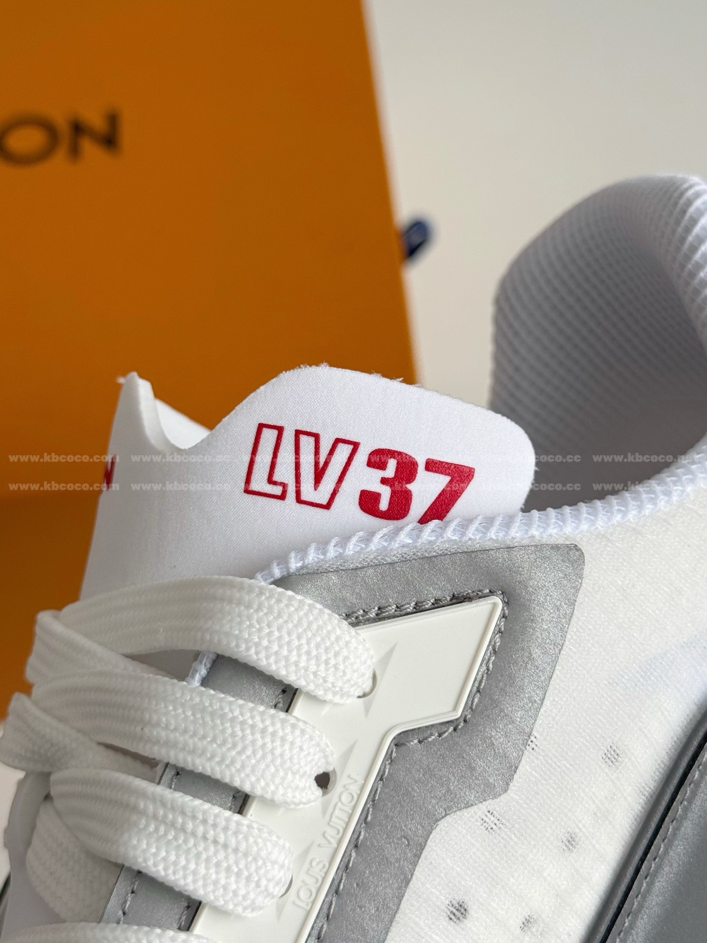 【#5790】 LOUIS VUITTON TRAINER SNEAKERS