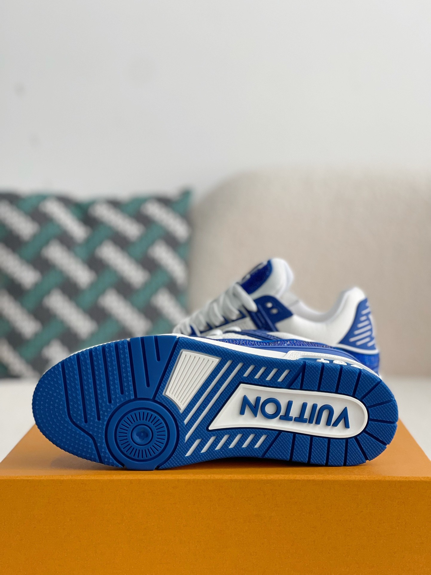 【5312】 LOUIS VUITTON TRAINER Sneakers