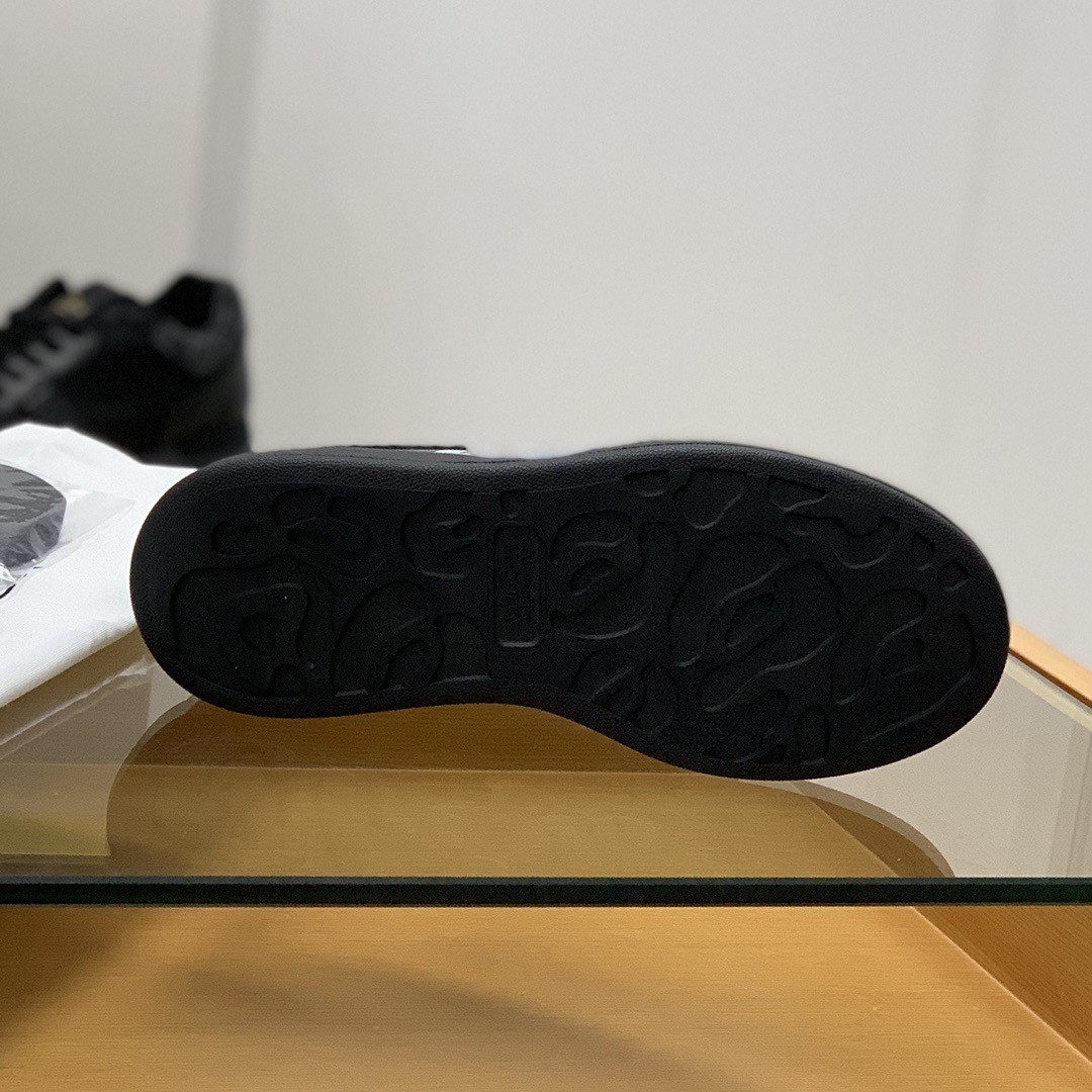 Alexander McQueen MO 3D black bloom Sneakers