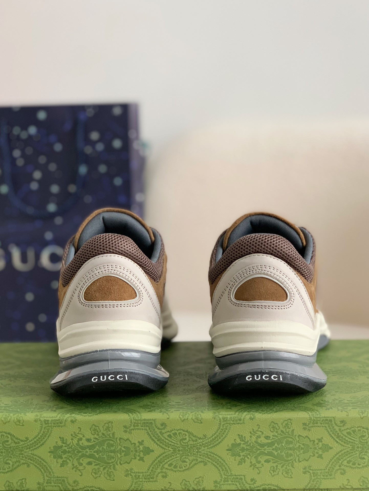 Gucci Retro Clunky Sneaker