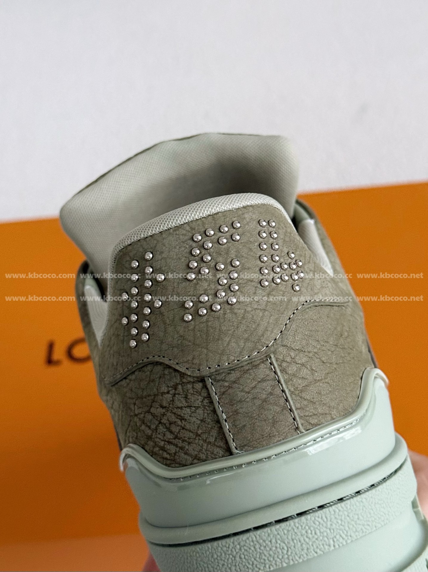 【#4530】 LOUIS VUITTON TRAINER SNEAKERS