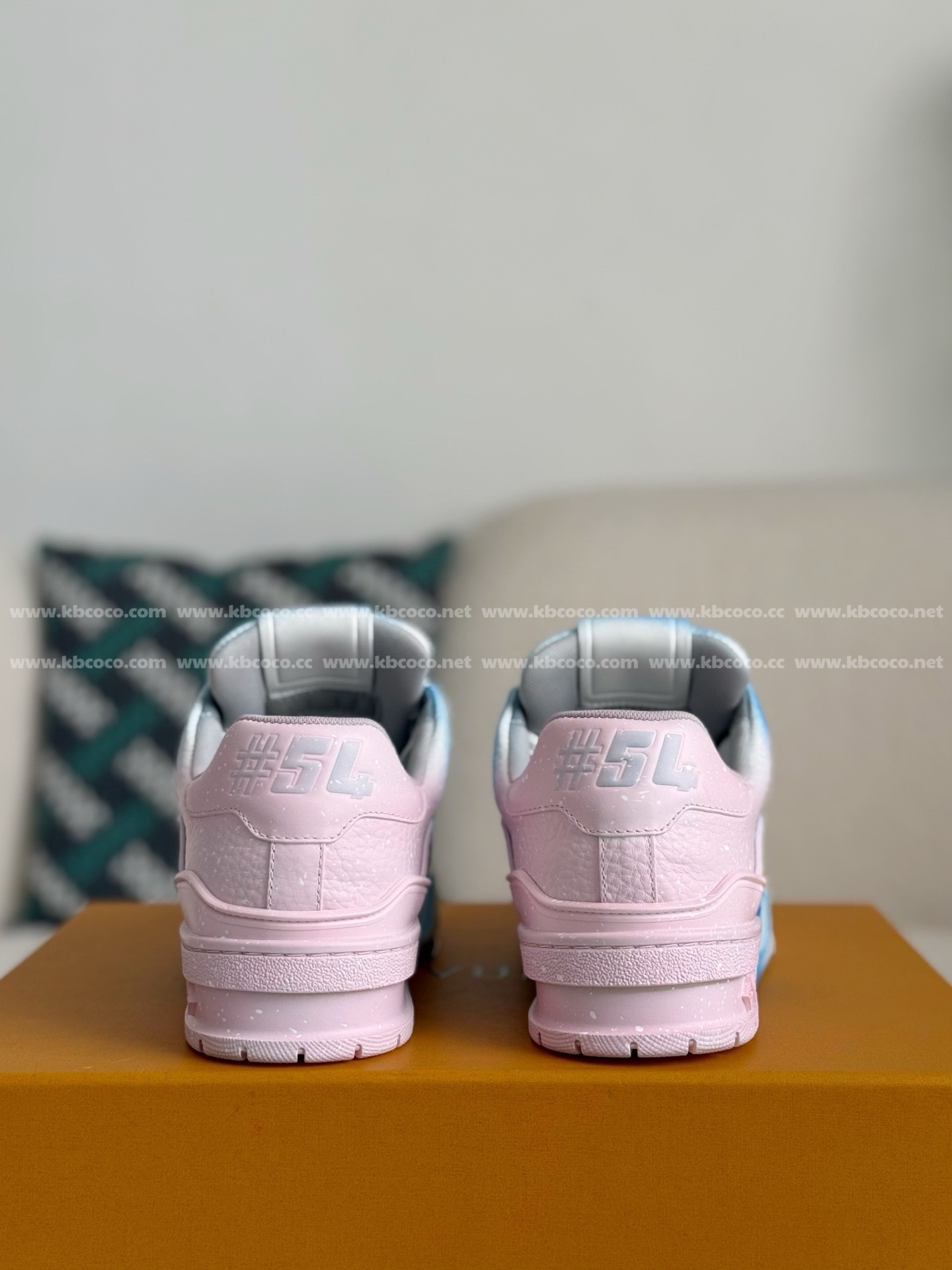 【#5199】 LOUIS VUITTON TRAINER SNEAKERS