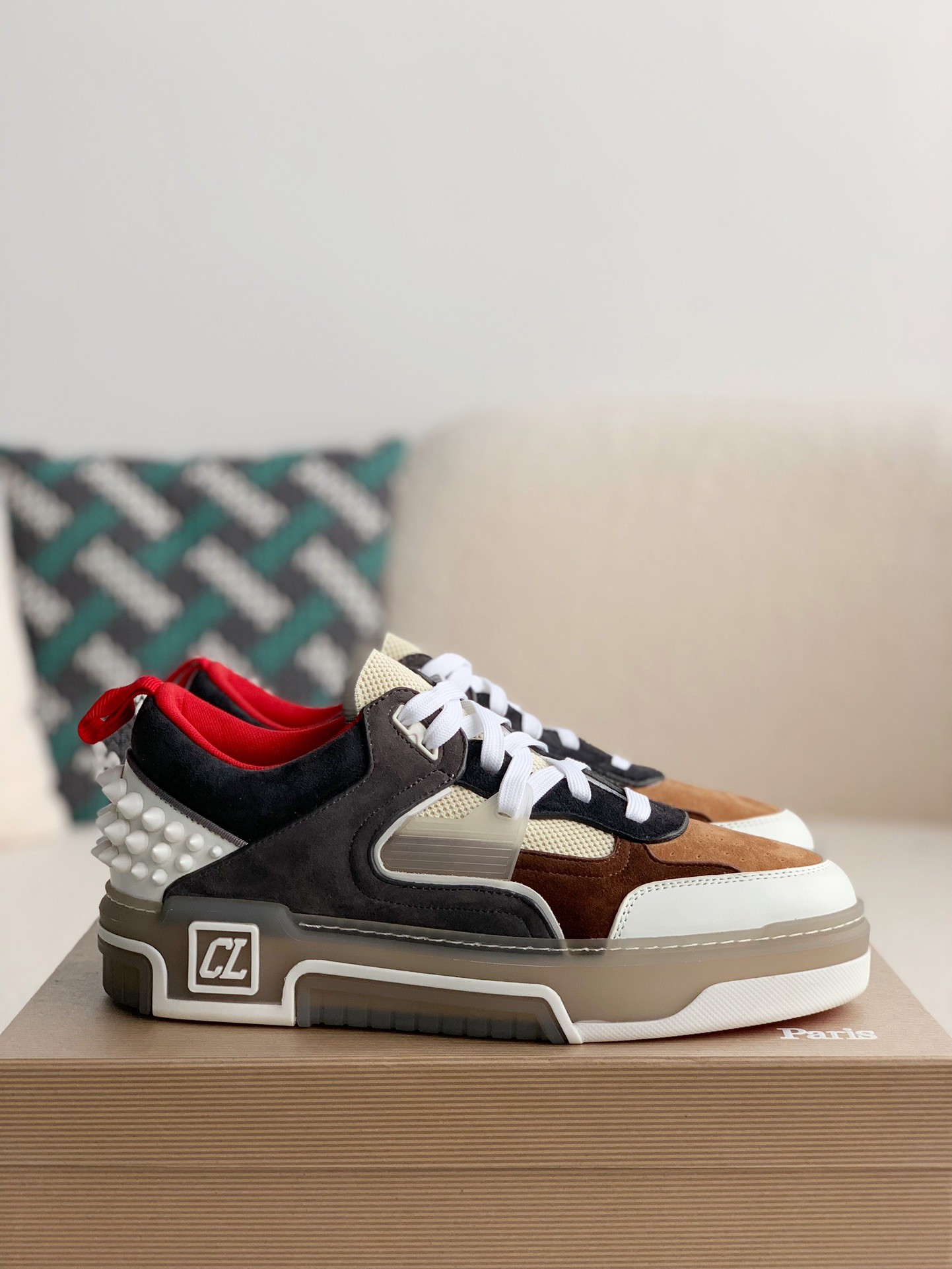【#2077】Christian Louboutin Sneaker