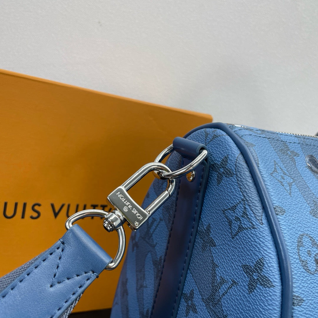 LOUIS VUITTON keepal BANDOULIÈRE 35 Crossbody bag/top quality M22573