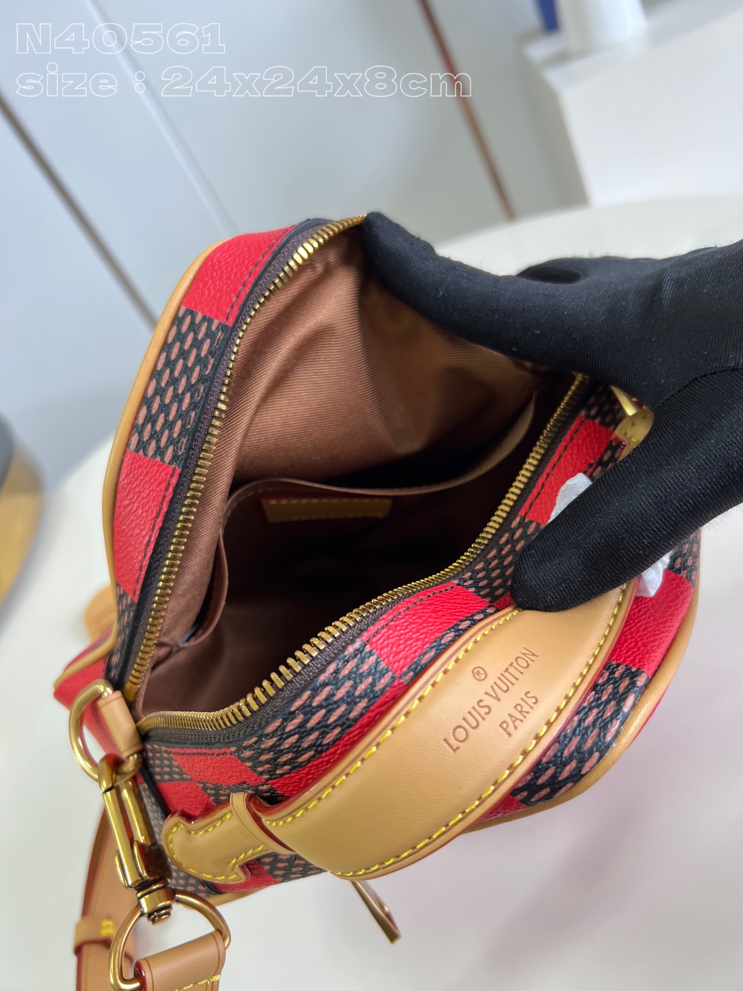 Louis Vuitton Chess Messenger N40561，Top quality