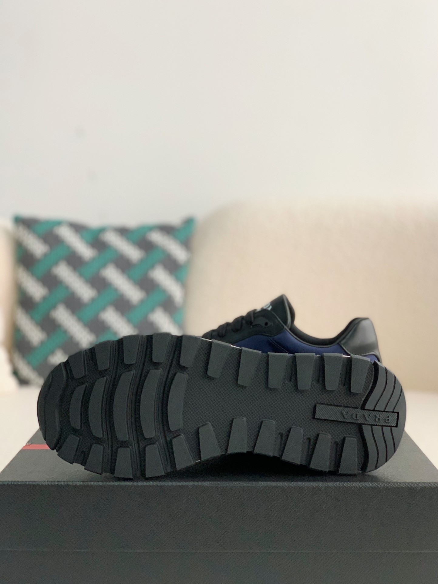 【#2335】 Prada Sneakers