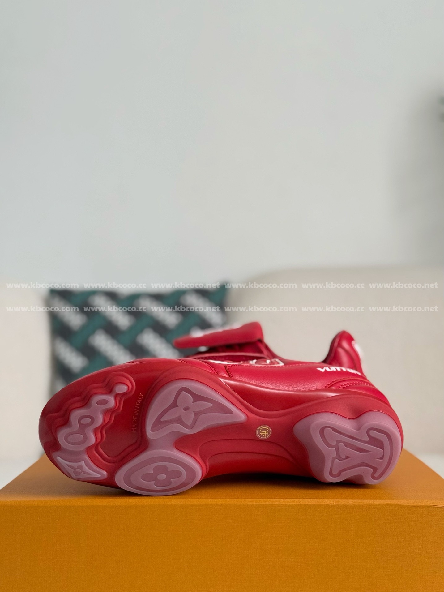 【#4249】LV Footprint Soccer Sneaker