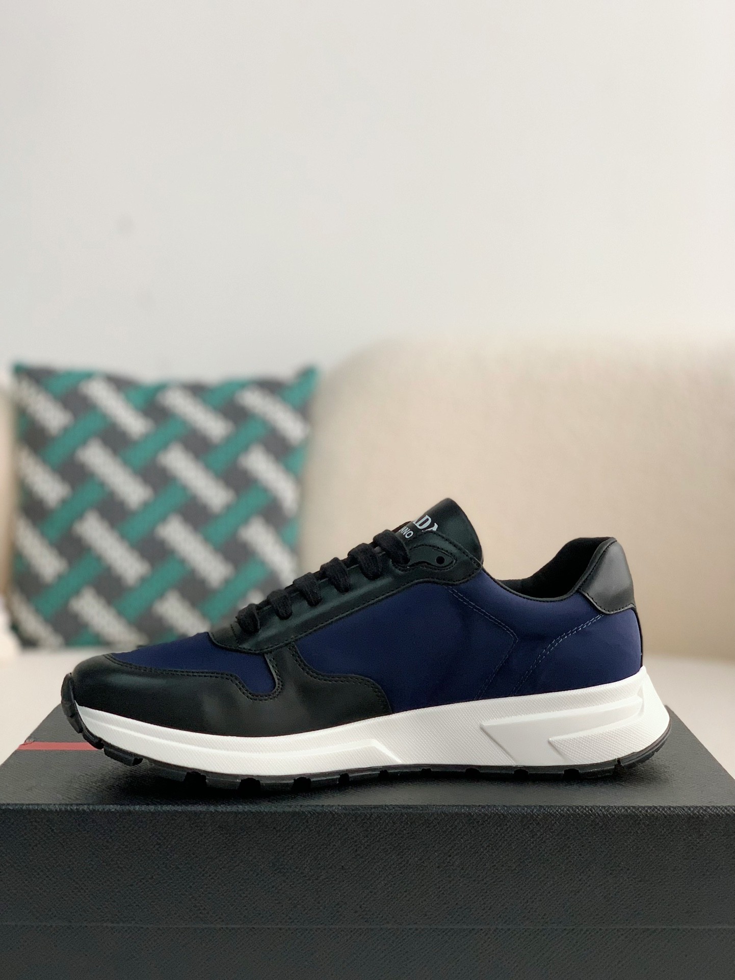 【#2335】 Prada Sneakers