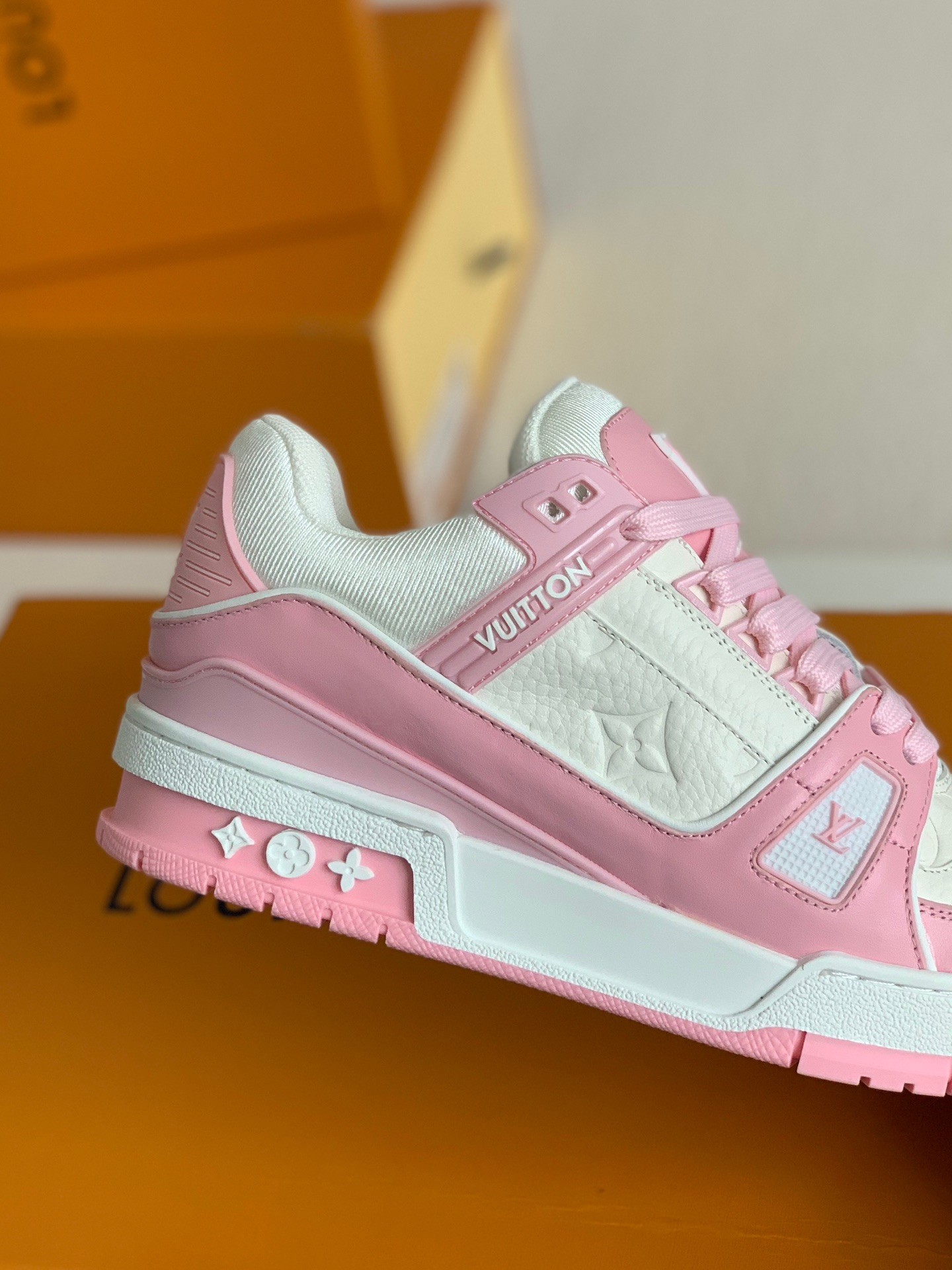 LOUIS VUITTON TRAINER SNEAKERS