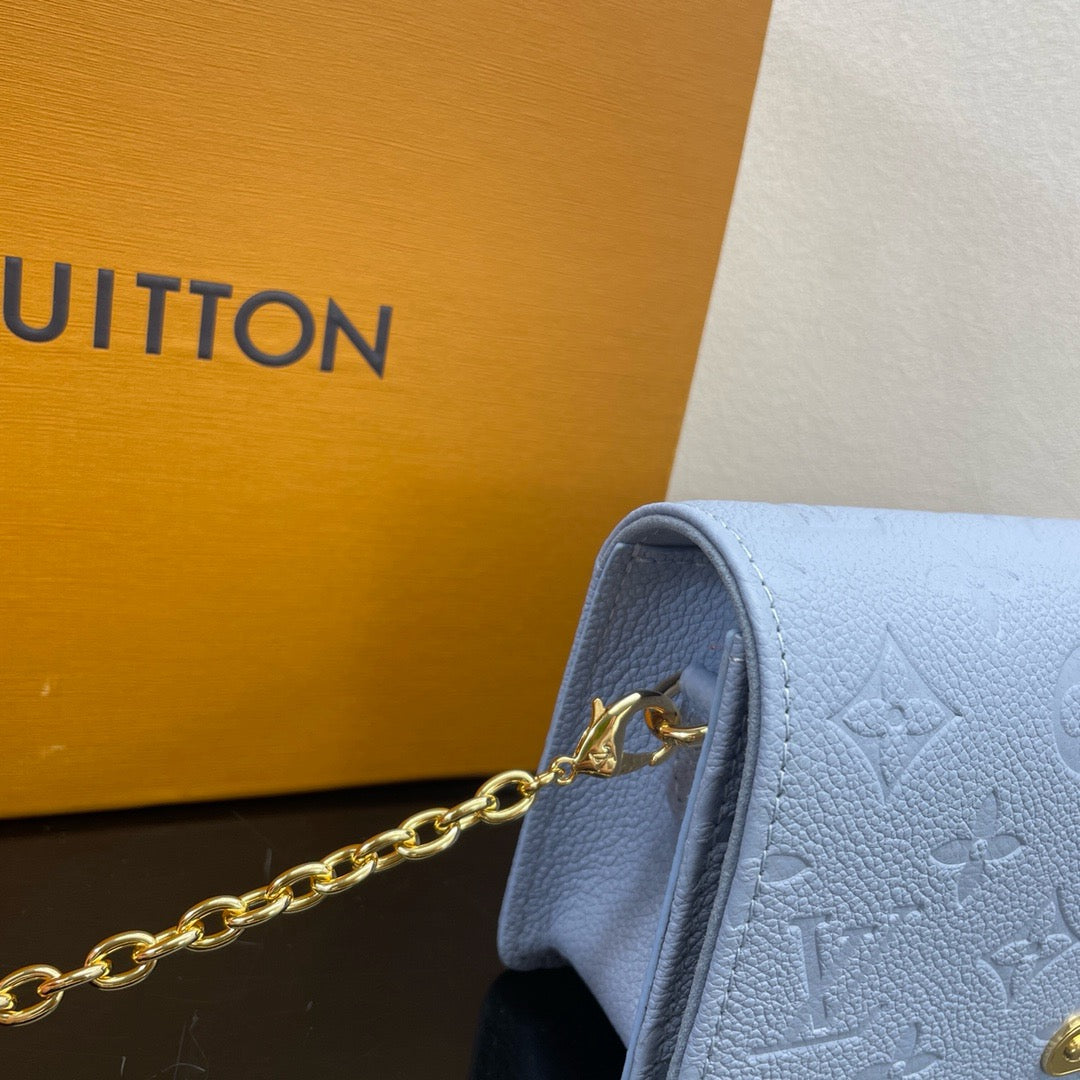 LOUIS VUITTON Lily Shoulder bag/top quality M83233