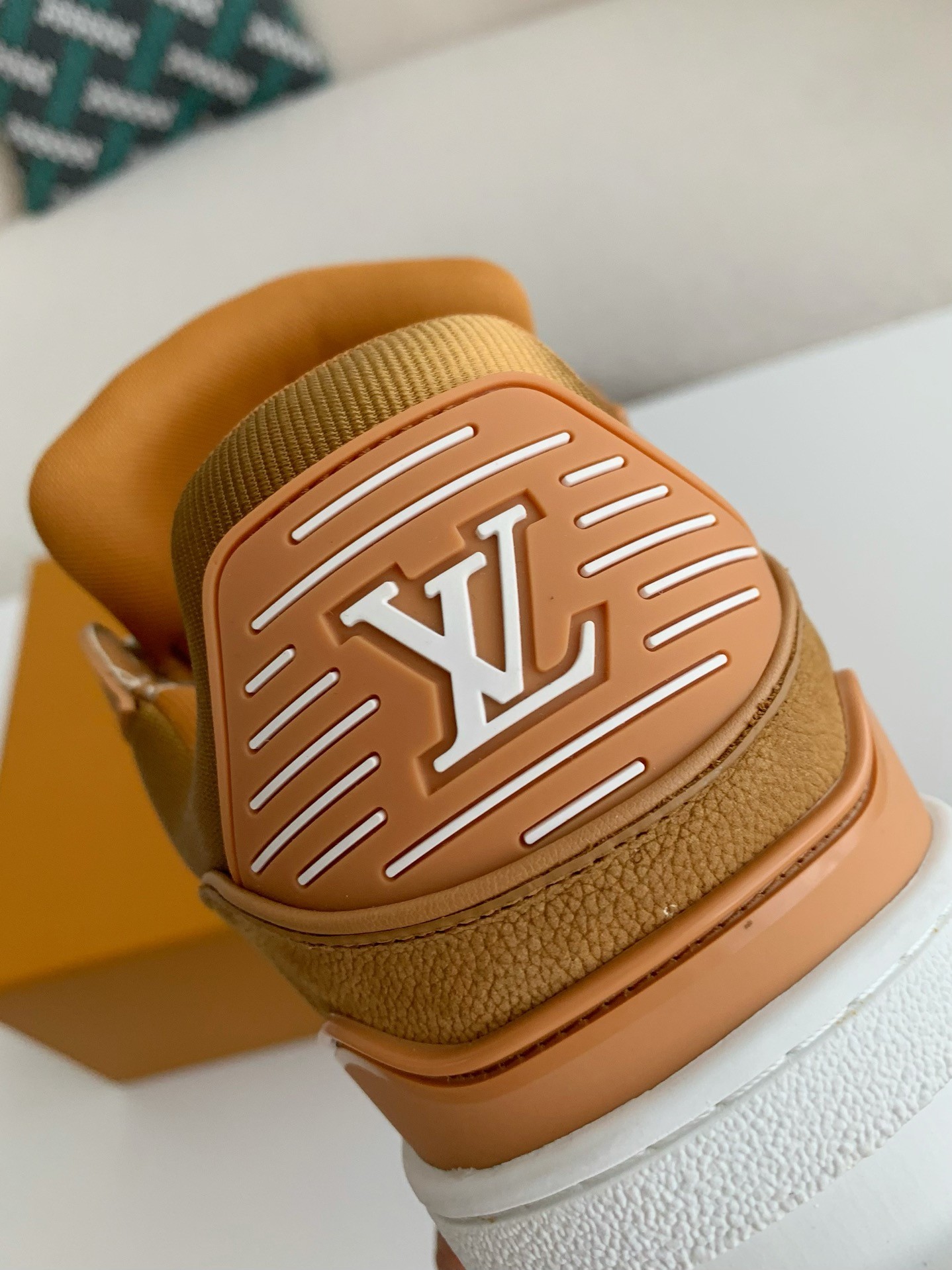 [#3756」 LOUIS VUITTON TRAINER SNEAKERS