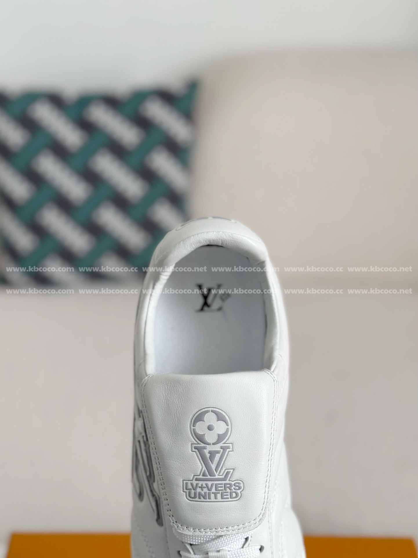 【#4246】LV Footprint Soccer Sneaker