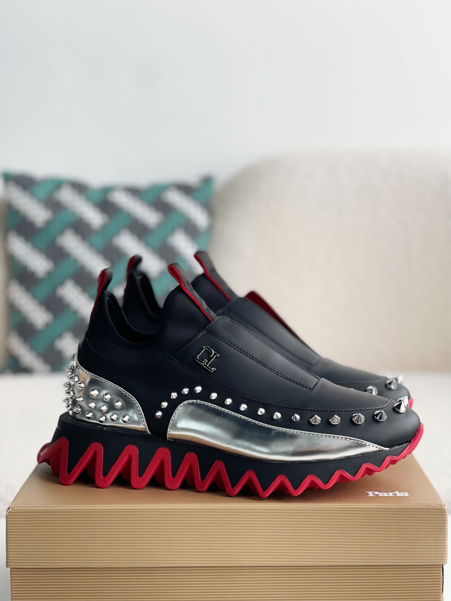 【#3009】Christian Louboutin Sneakers