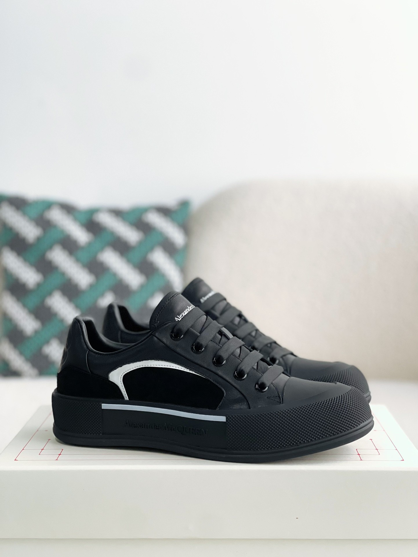 Alexander McQueen Sneakers