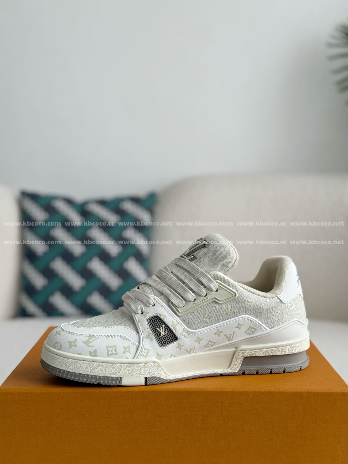 【#5259】 LOUIS VUITTON TRAINER SNEAKERS