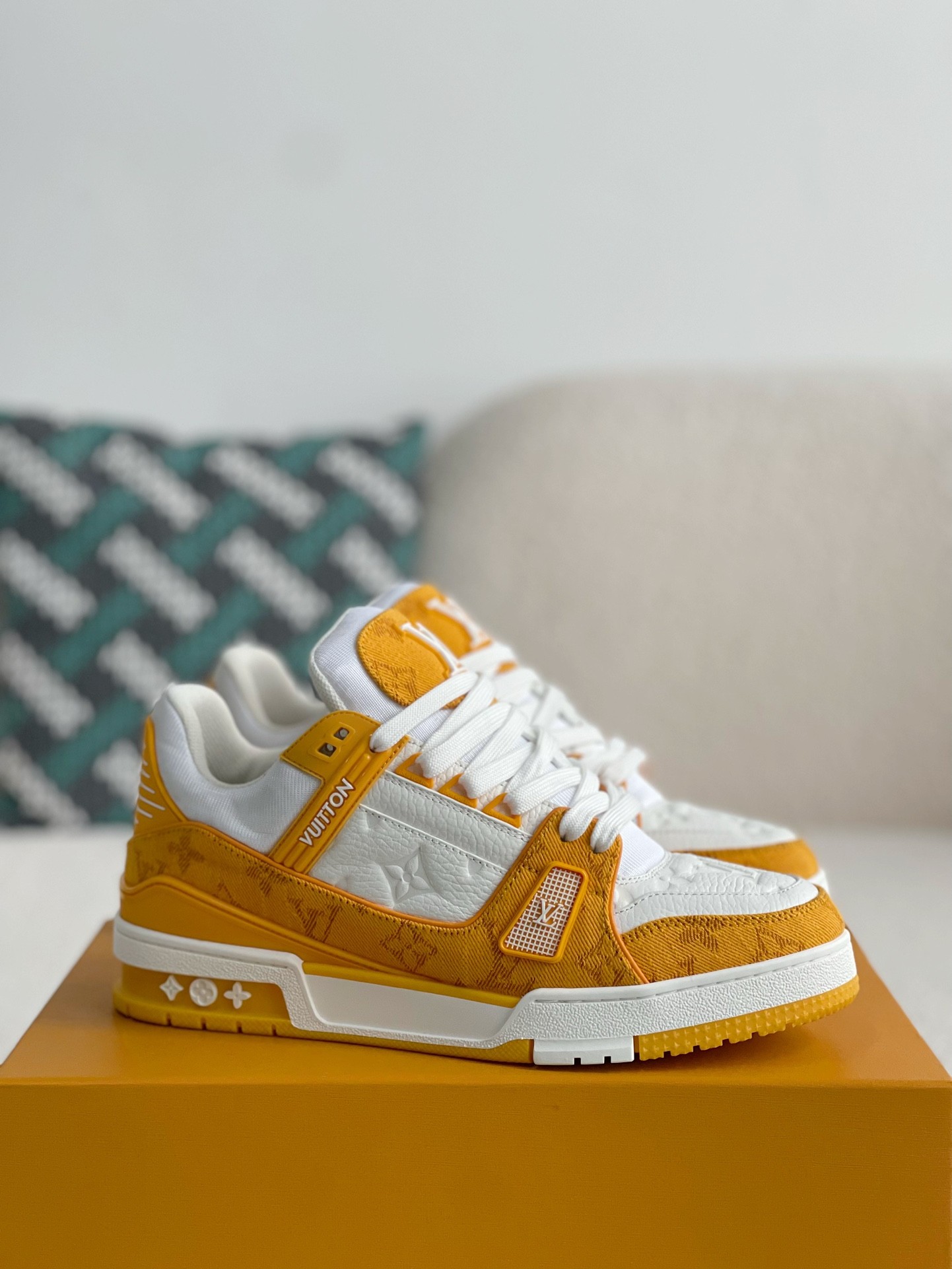 【#313】 LOUIS VUITTON TRAINER 1A8FN8 Sneakers