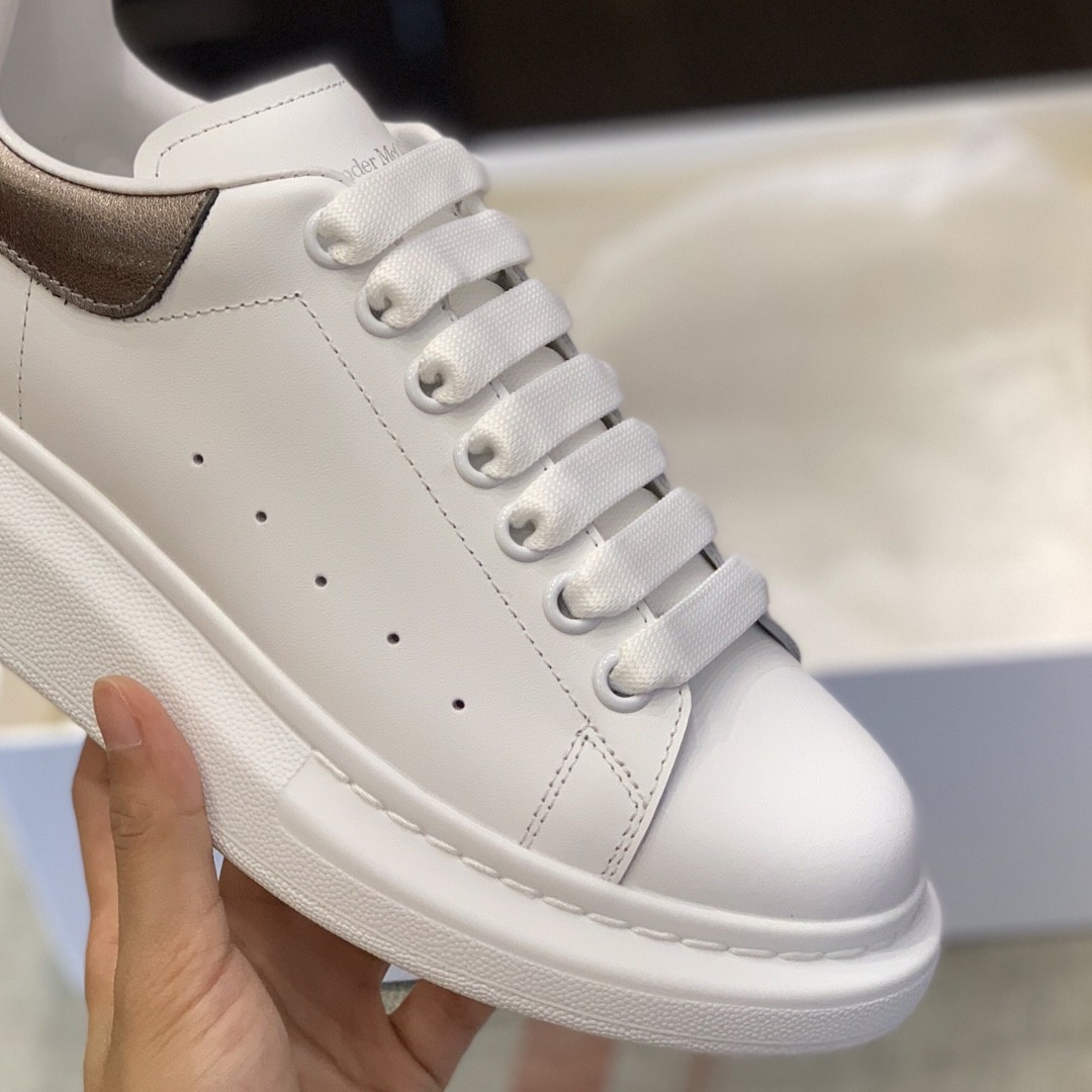 Alexander McQueen MQ gun-black tailSneakers