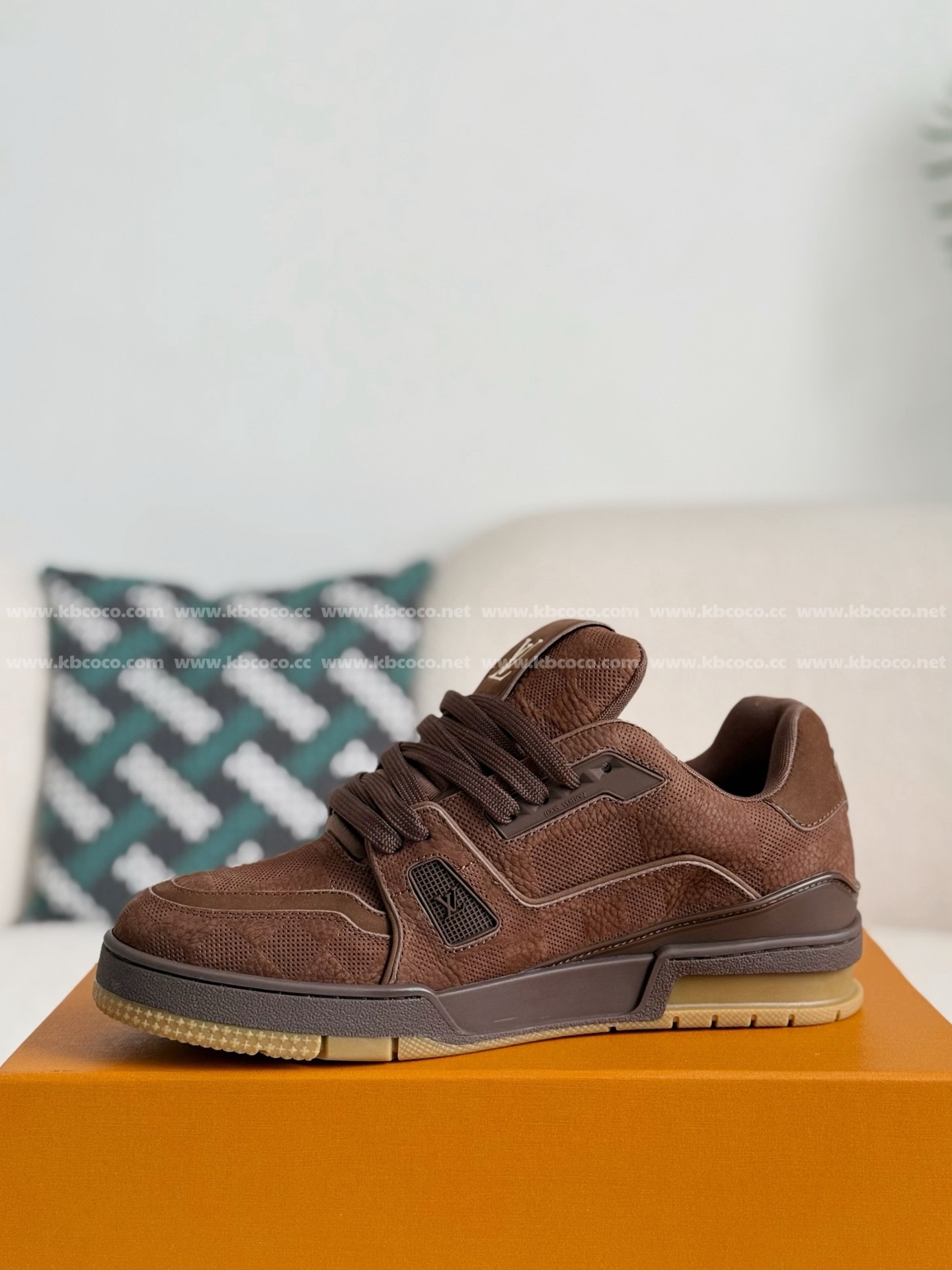 【#5074】 LOUIS VUITTON TRAINER SN EAKERS