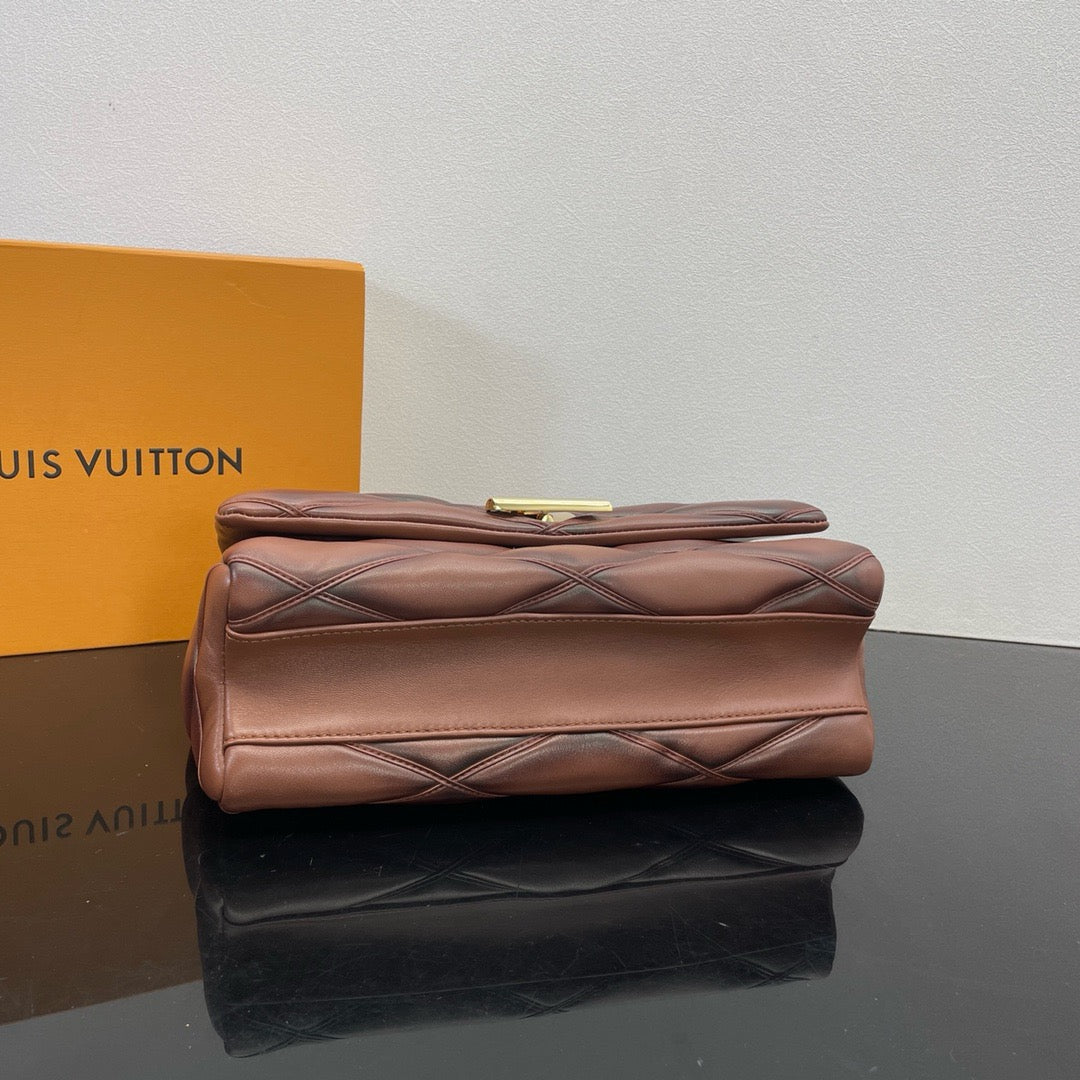 LOUIS VUITTON GO-14 GM