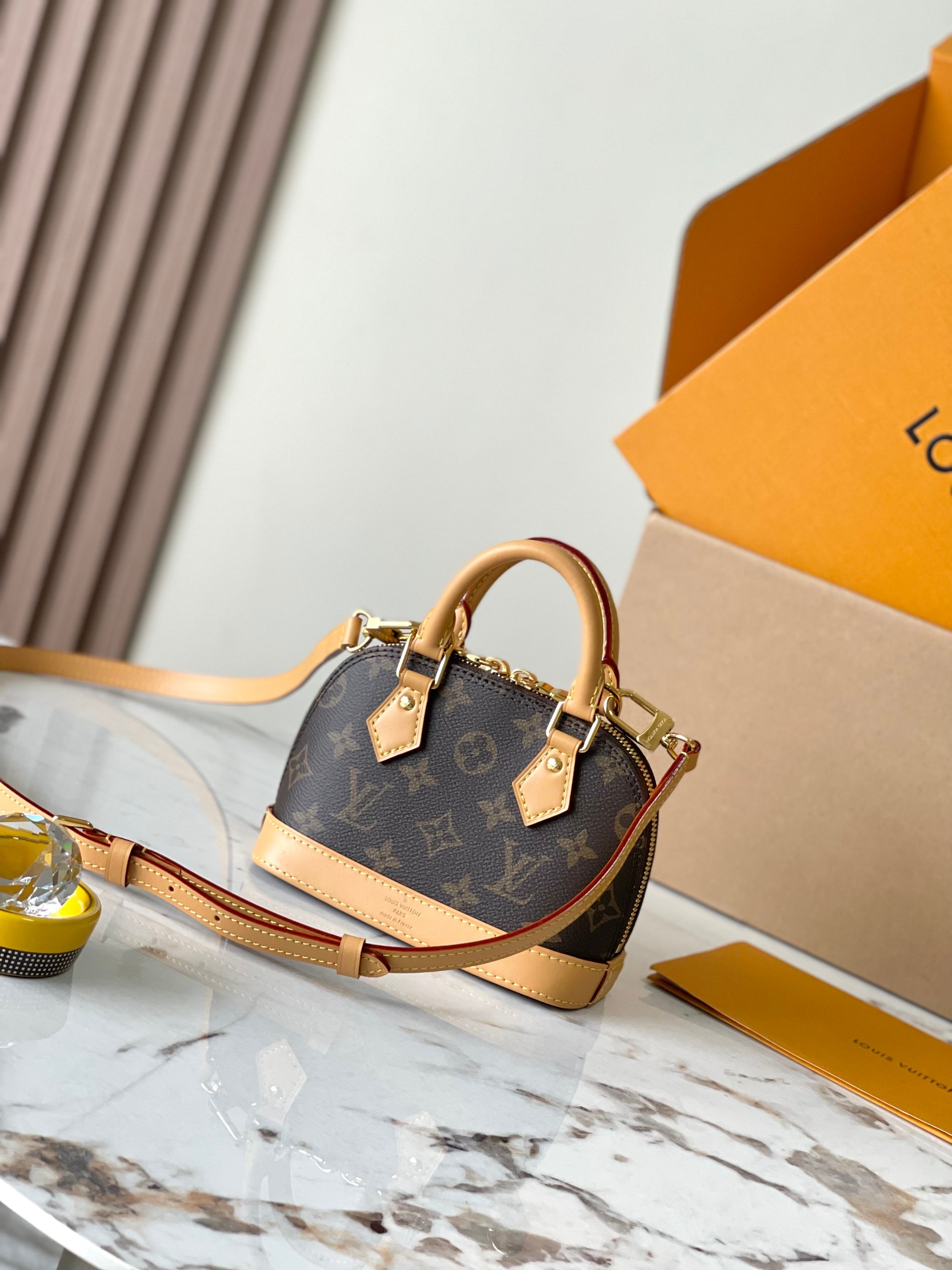 LOUIS VUITTON Alma Handbag/Top Quality M82717