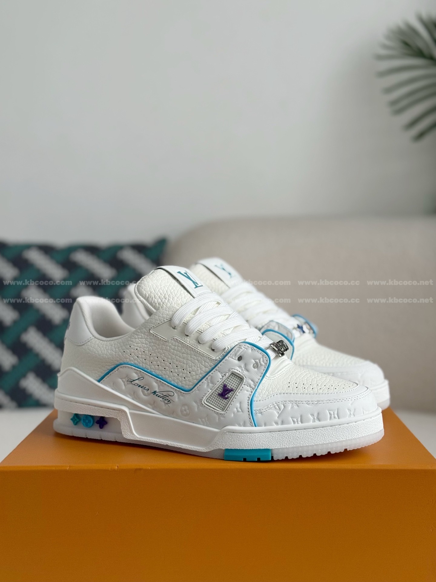 【#5804】 LOUIS VUITTON TRAINER SNEAKERS