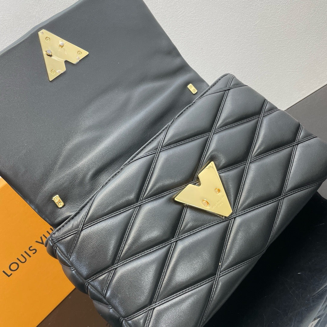 LOUIS VUITTON GO-14 GM