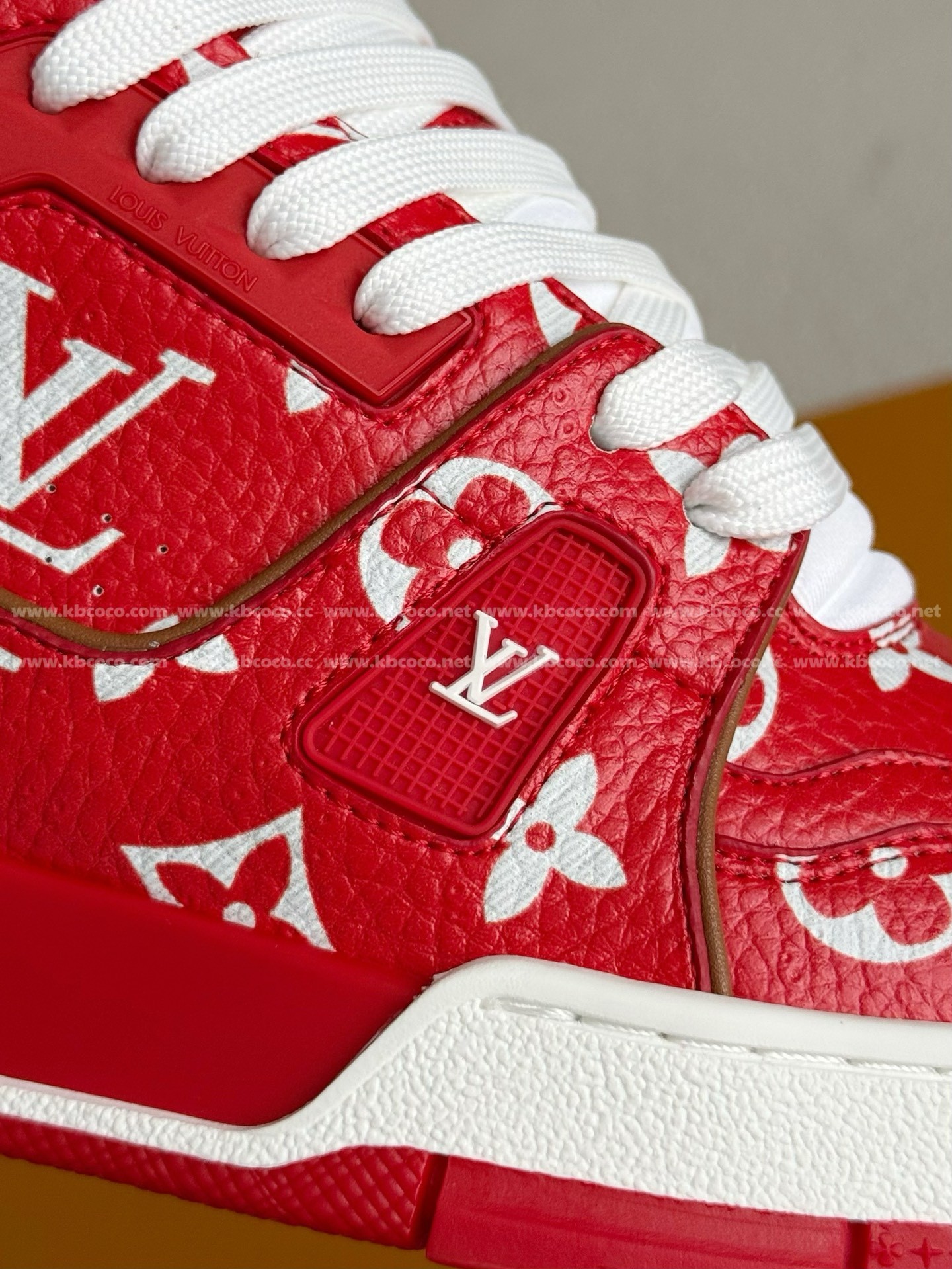 【#4537】 LOUIS VUITTON TRAINER SNEAKERS