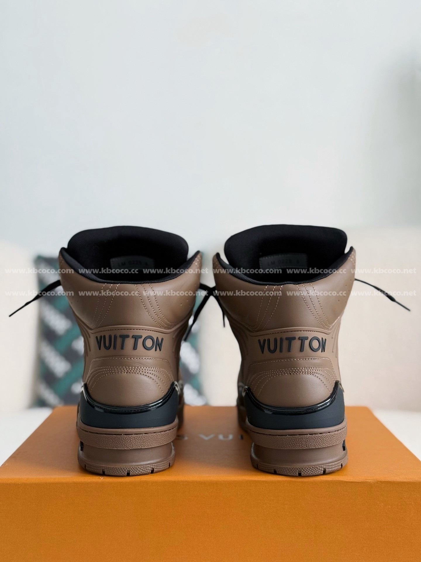 【#4625】 Louis Vuitton Trainers High-Top Plimsolls