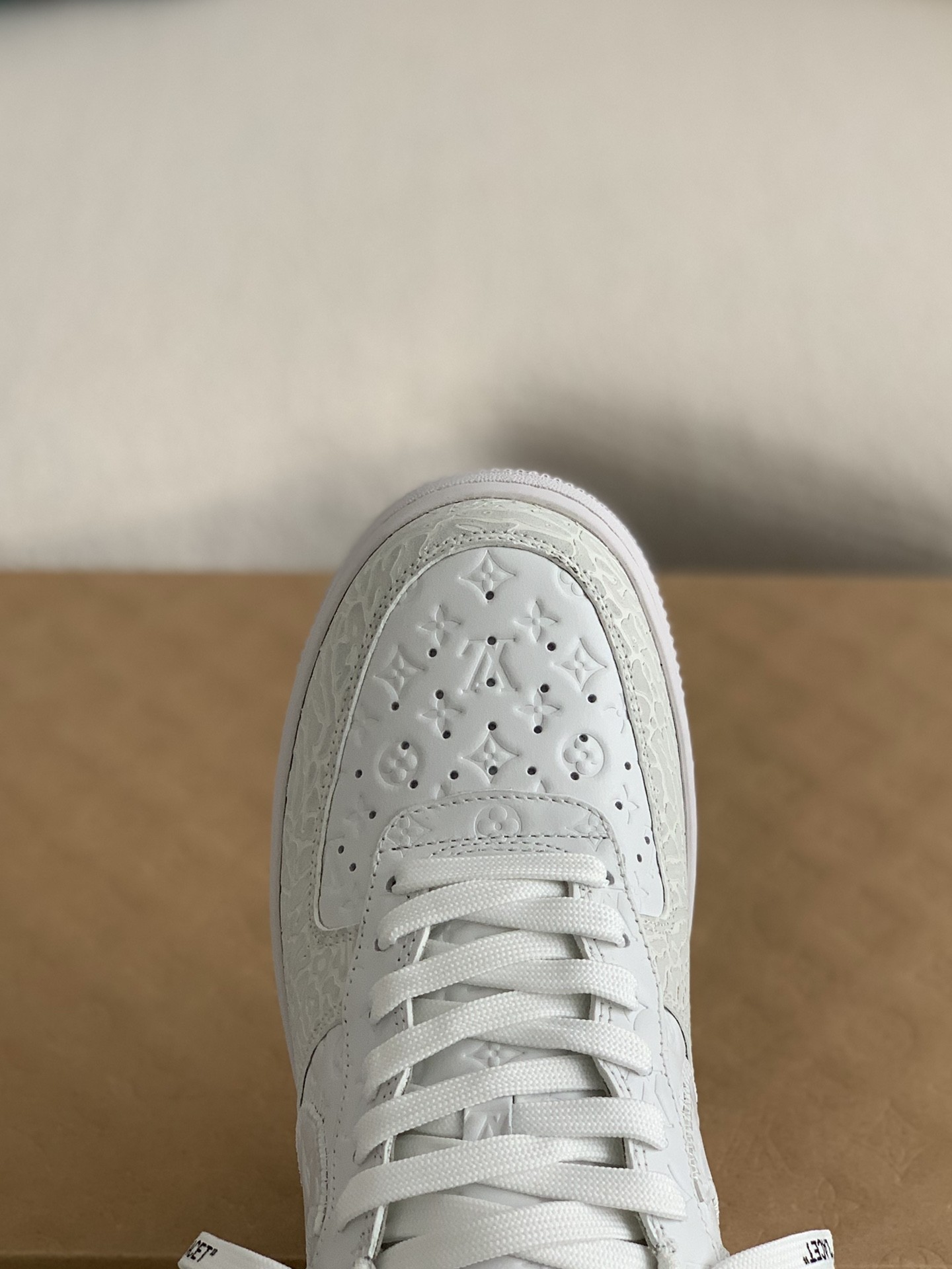 LOUIS VUITTON x NIKE AIR FORCE 1 SNEAKER