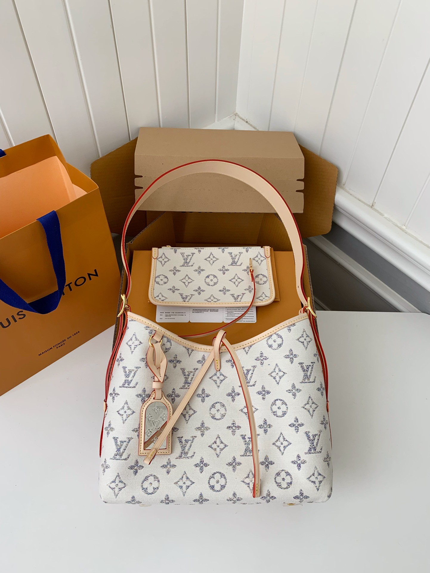 Louis Vuitton Carryall small handbag M24707