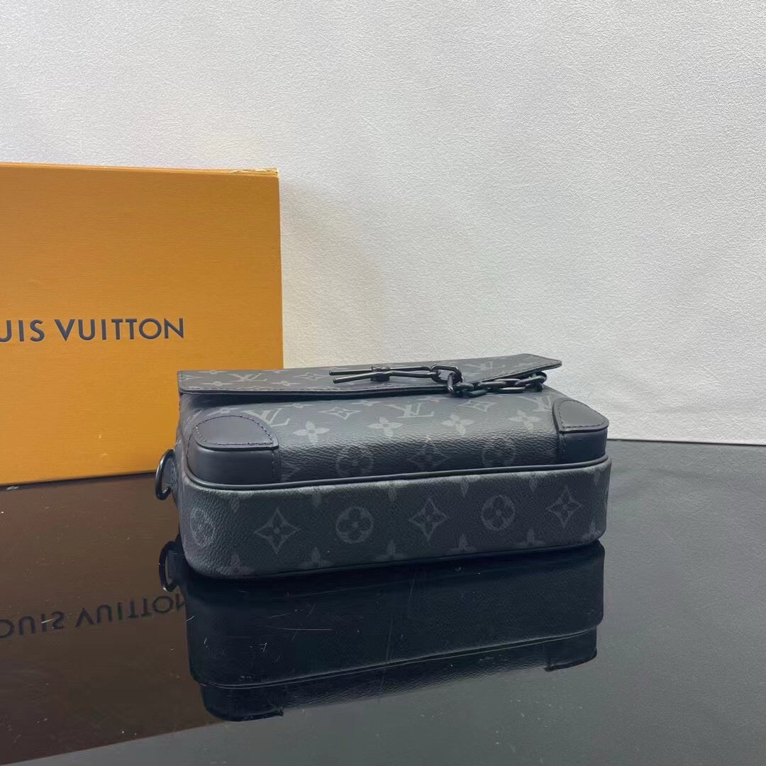 LOUIS VUITTON Steamer Postman bag/top quality M46795