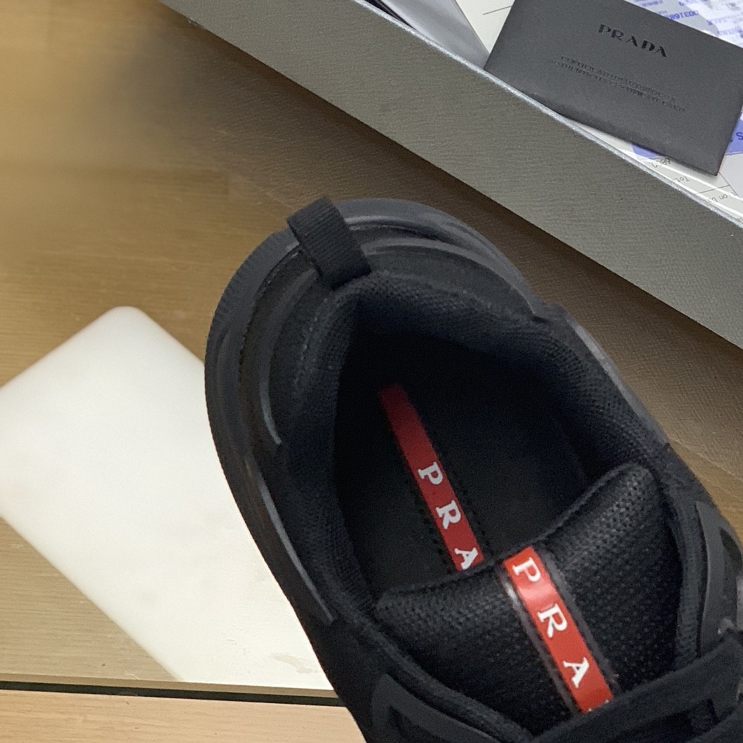 【#626】 Prada Sneakers