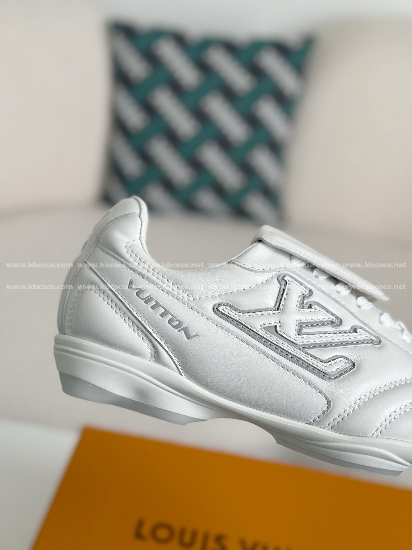 【#4246】LV Footprint Soccer Sneaker