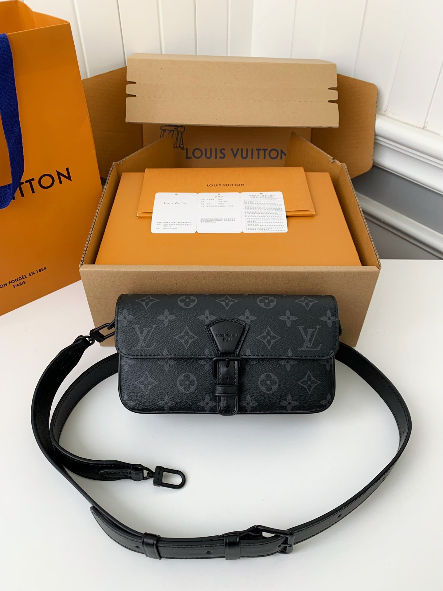 Louis Vuitton New season MontsourisMini Bag M83567