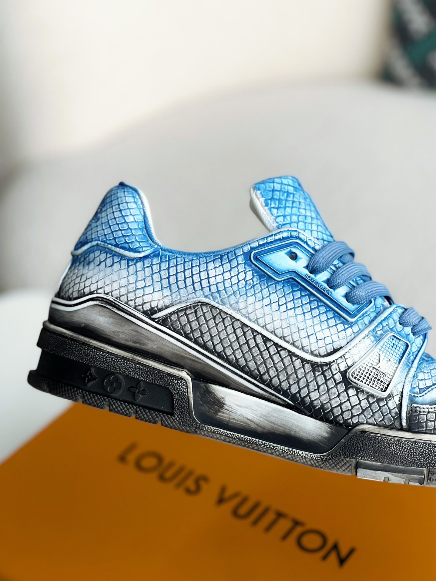 [#3314]LOUIS VUITTON TRAINER SNEAKERS