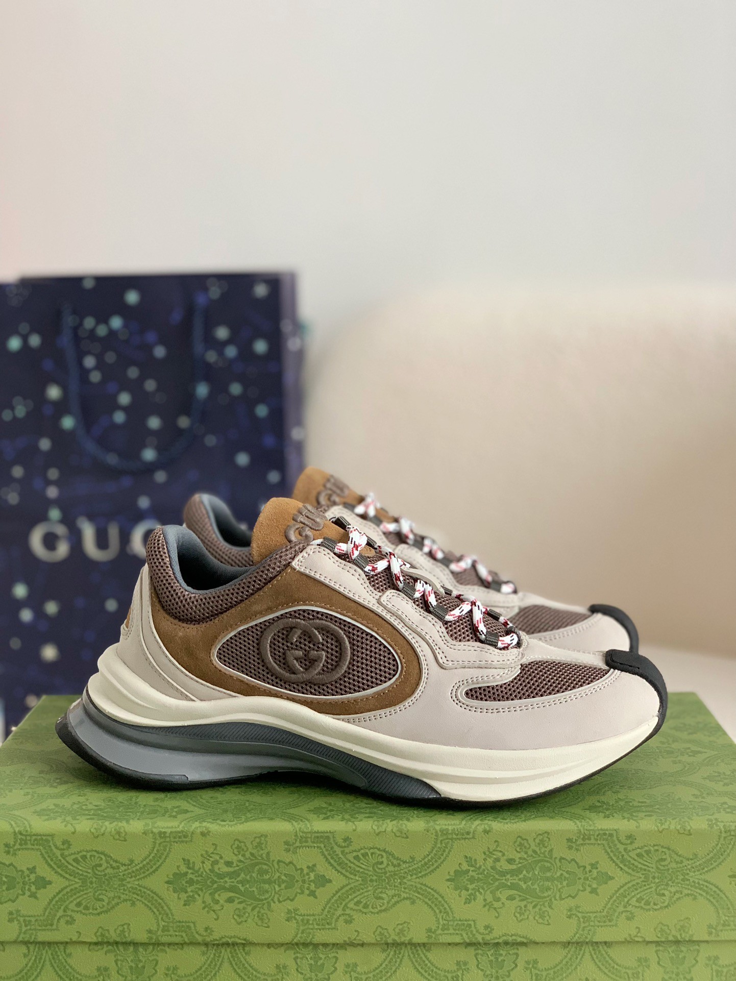 Gucci Retro Clunky Sneaker