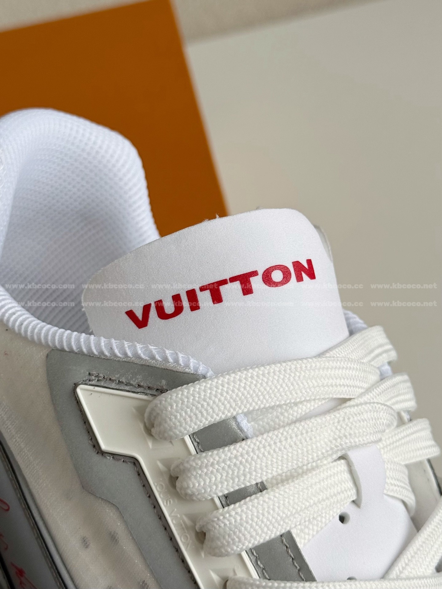 【#5790】 LOUIS VUITTON TRAINER SNEAKERS