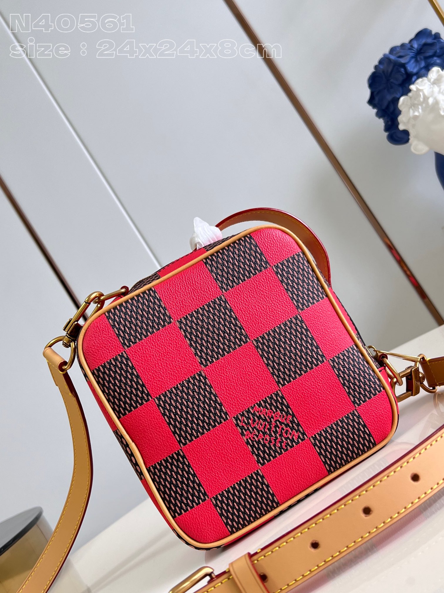 Louis Vuitton Chess Messenger N40561，Top quality