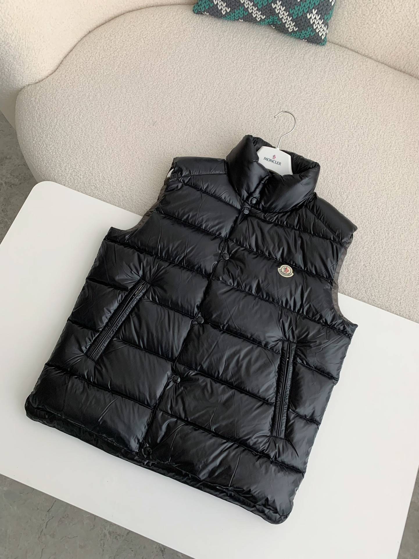【#3663】Moncler down stand collar vest