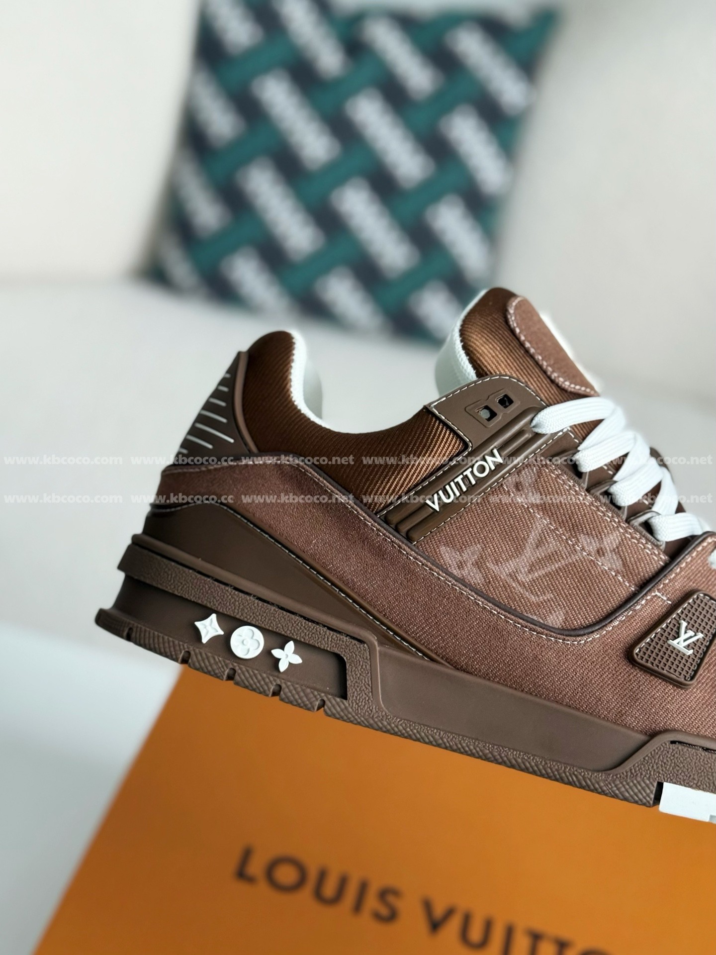【#5439】 LOUIS VUITTON TRAINER SNEAKERS
