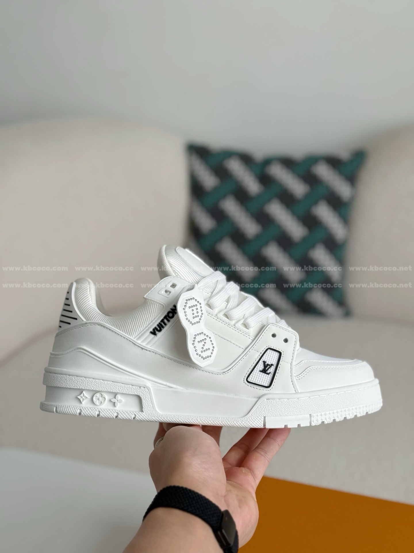 【#5839】 LOUIS VUITTON x NIGO TRAINER FW25 SNEAKERS