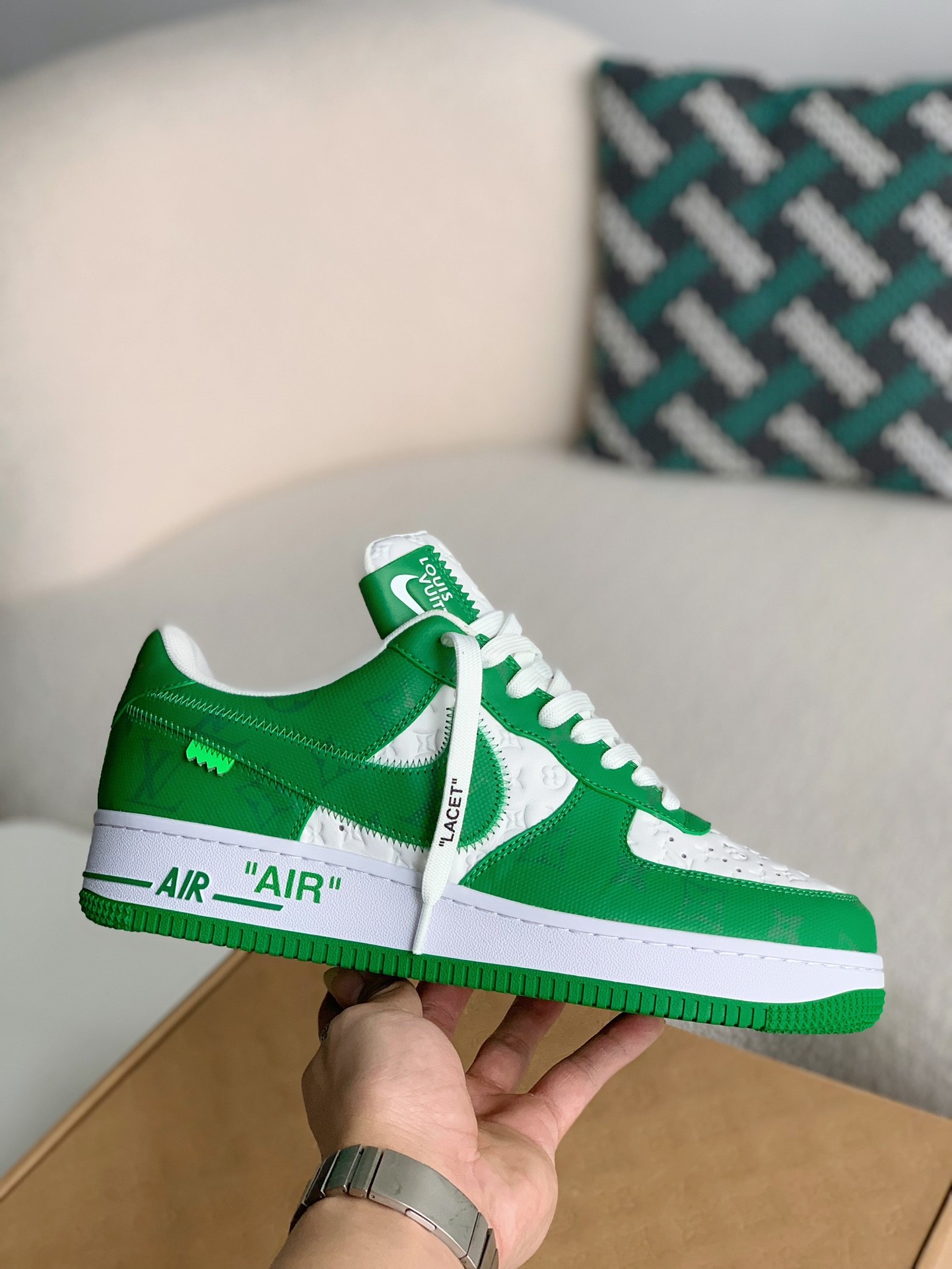 LOUIS VUITTON x NIKE AIR FORCE 1 SNEAKER