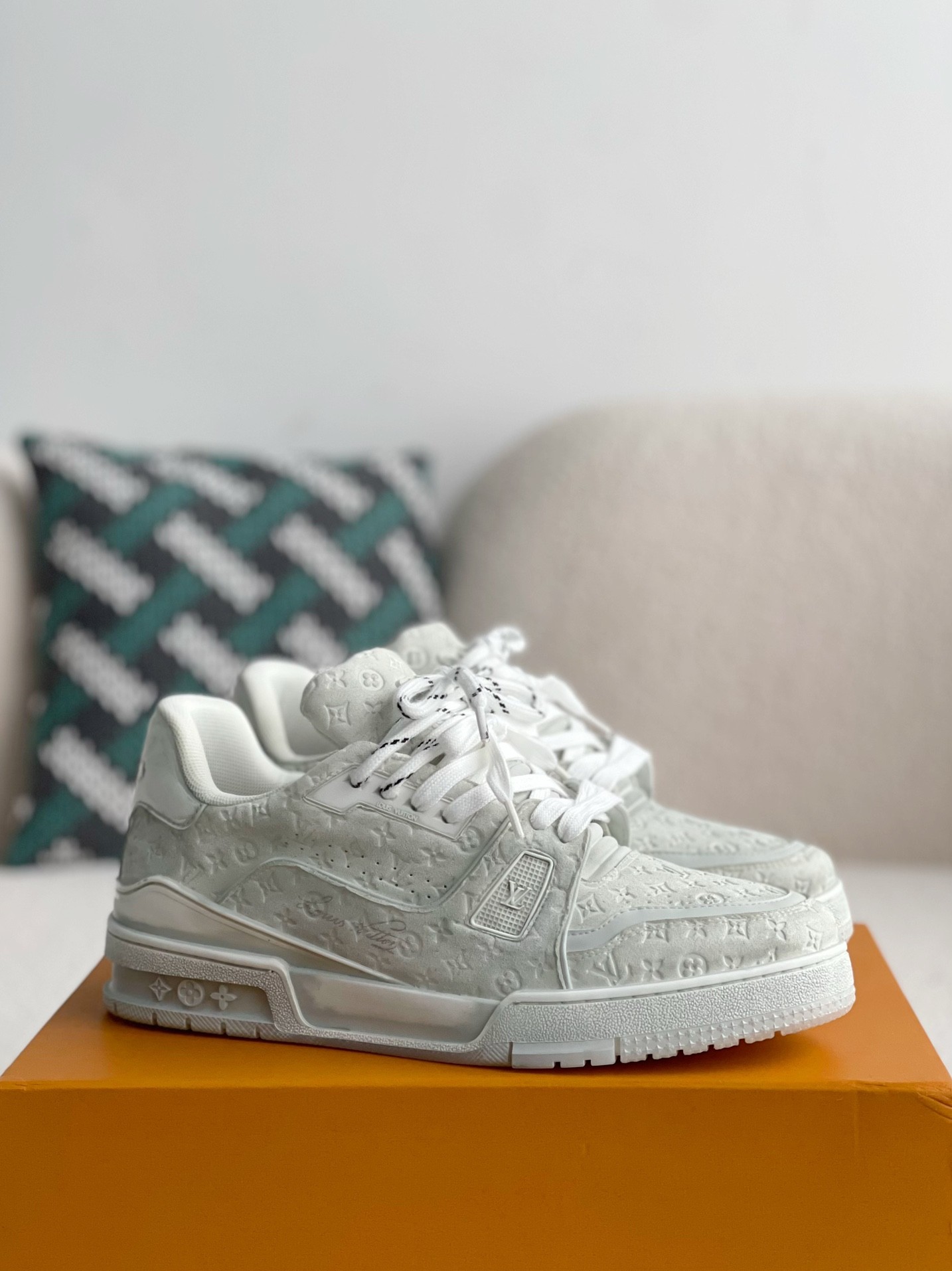 [#3566」 LOUIS VUITTON TRAINER SNEAKERS