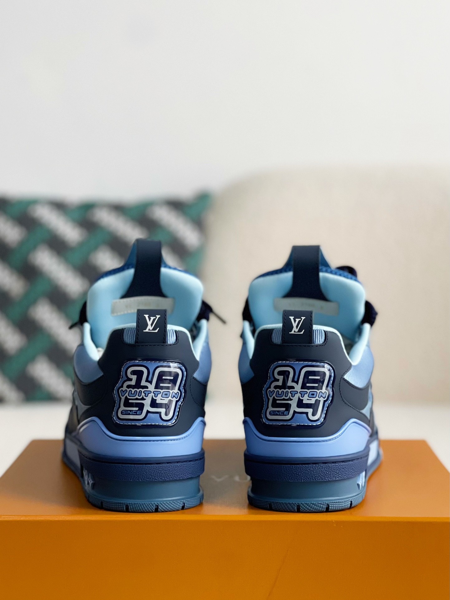 LOUIS VUITTON RUNNER TATIC sneaker