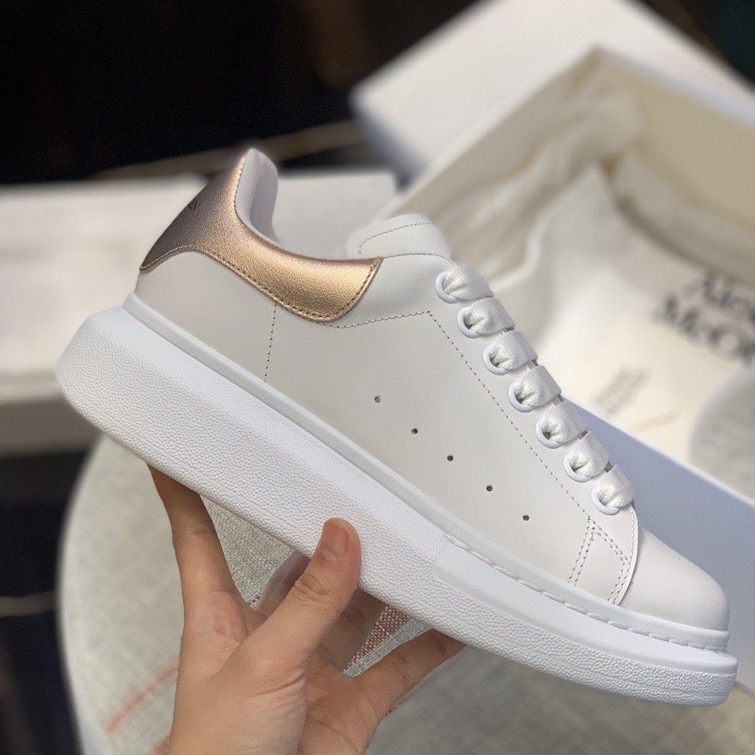 Alexander McQueen MQ rose gold tailSneakers