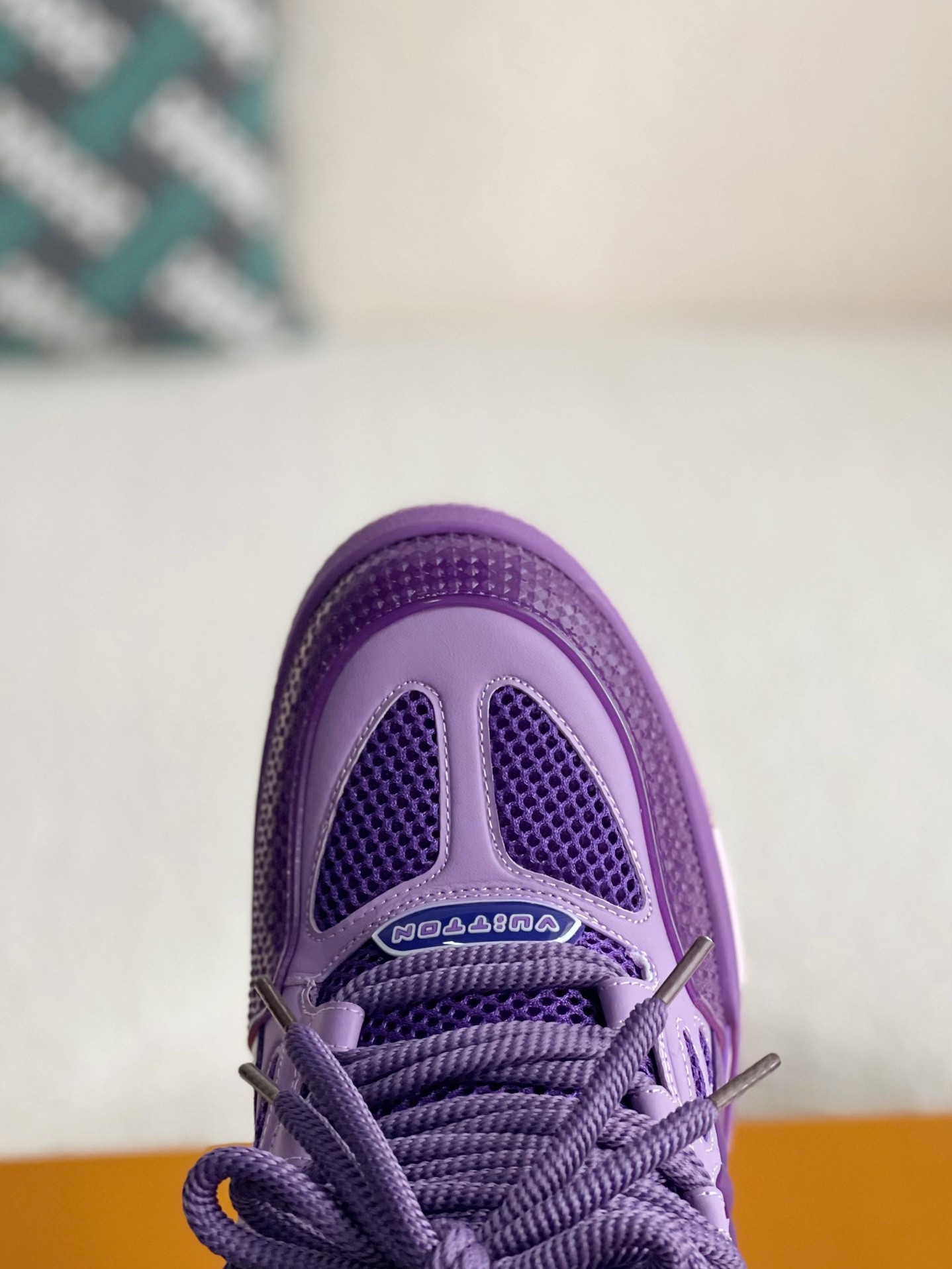 LOUIS VUITTON RUNNER TATIC sneaker