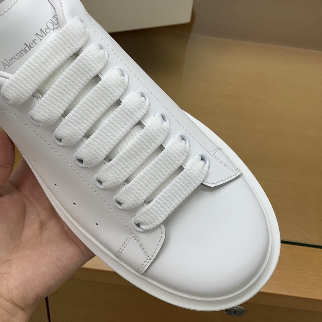 Alexander McQueen MQ Lilac purple veIvet tail Sneakers