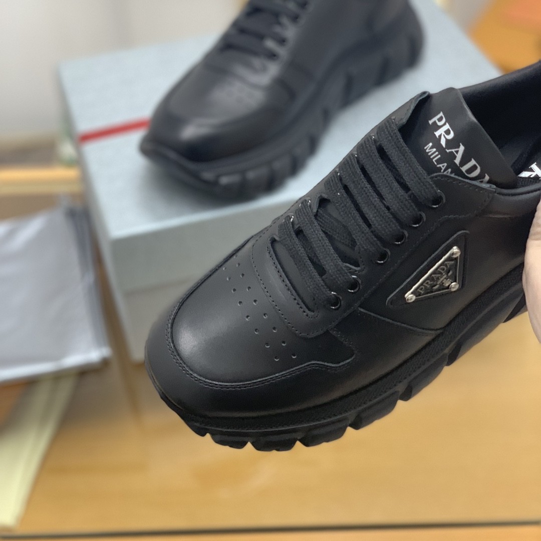 【#623】 Prada Sneakers