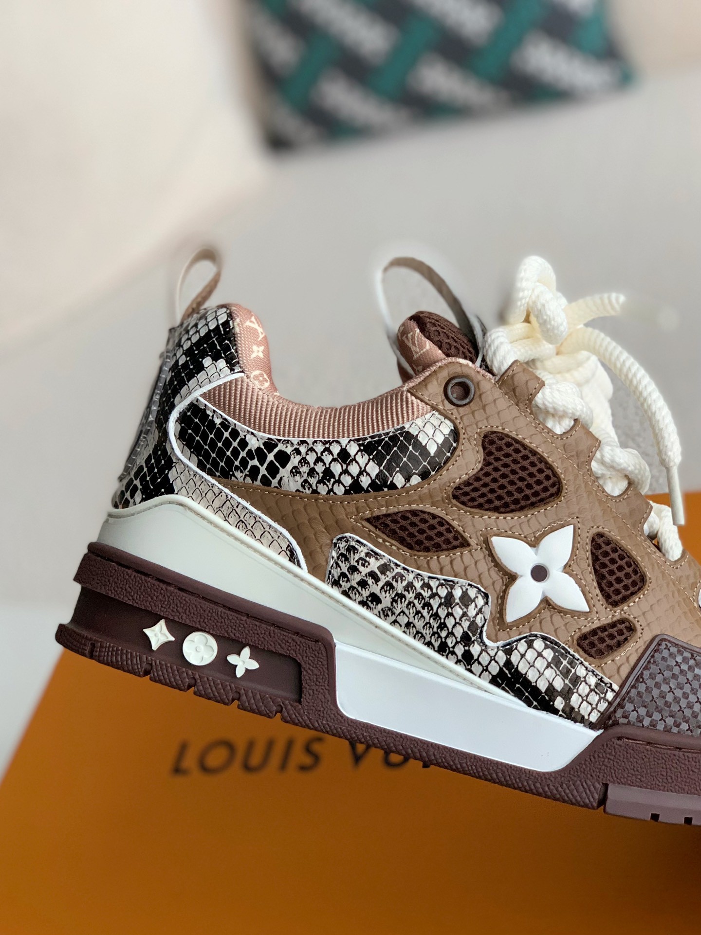 【0724】LOUIS VUITTON NEW SKATE