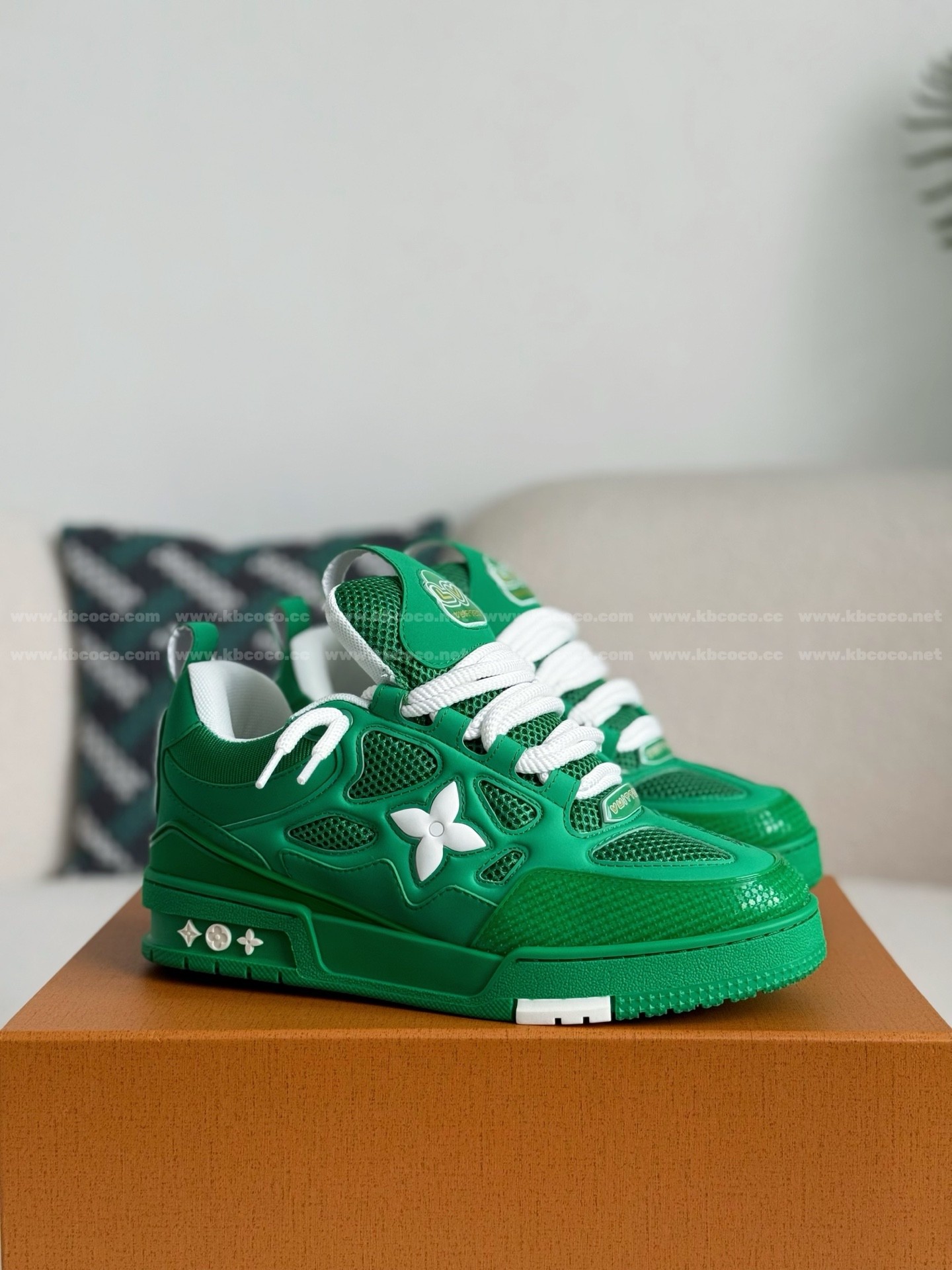 【#5694】 LOUIS VUITTON SKATE SNEAKERS